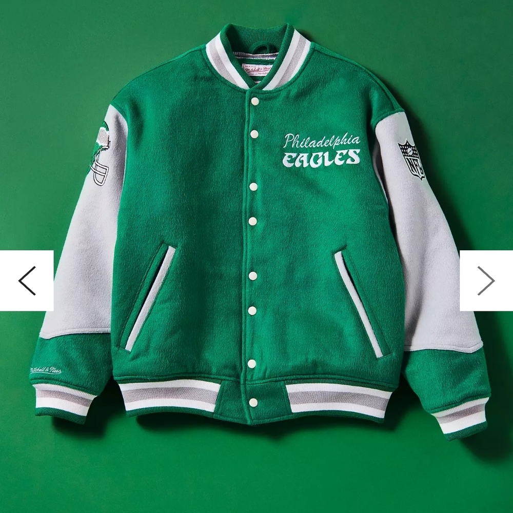 Mitchell & Ness Green and Gray Philadelphia Eagles Varsity Jacket - Picture 9 of 15